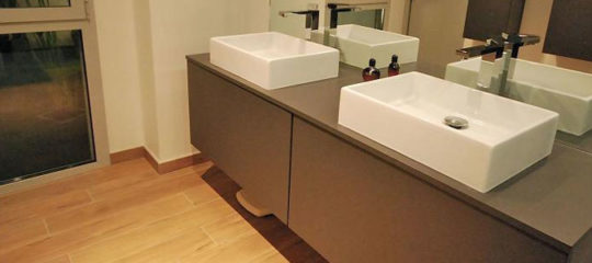 meubles de salles de bain avec vasque intégrée